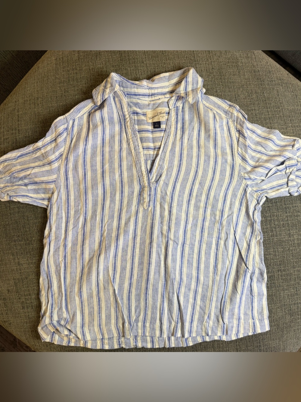 Universal Threads womens shirt